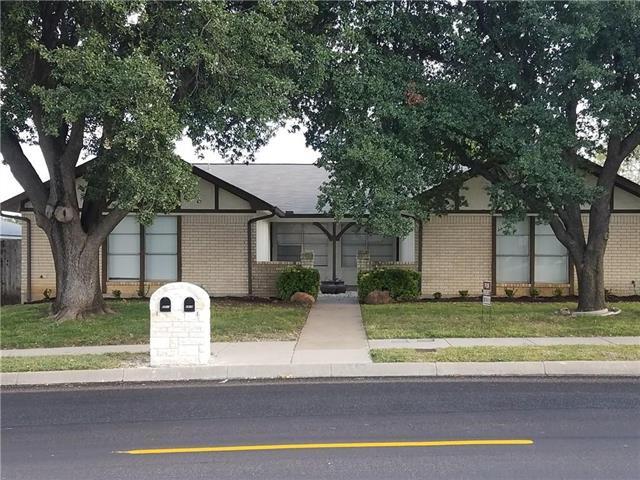 Building Photo - 6919 W Cleburne Rd