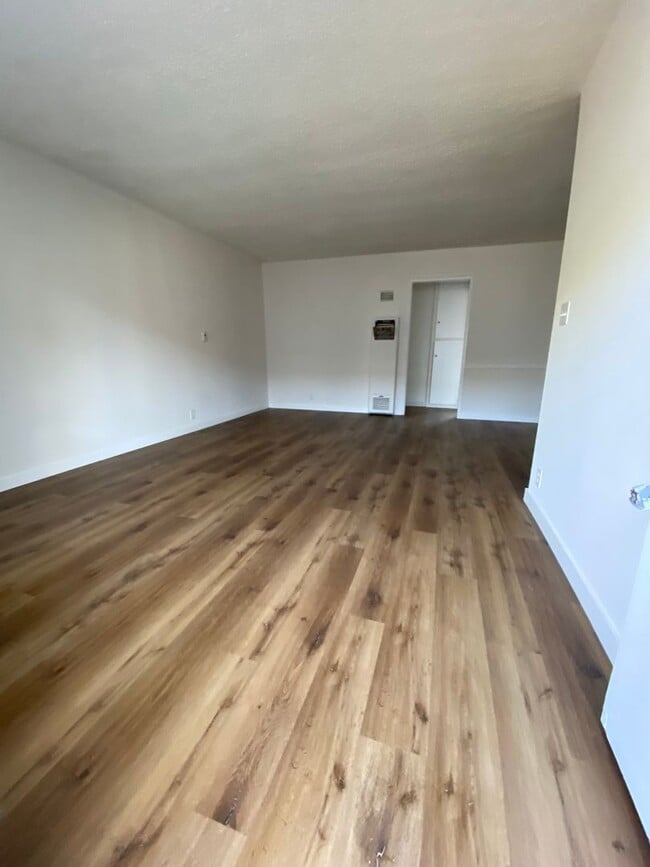 Photo - 629 Hayworth Ave Unidad 7