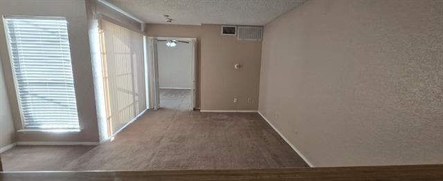 Building Photo - 9811 Walnut St Unit 301