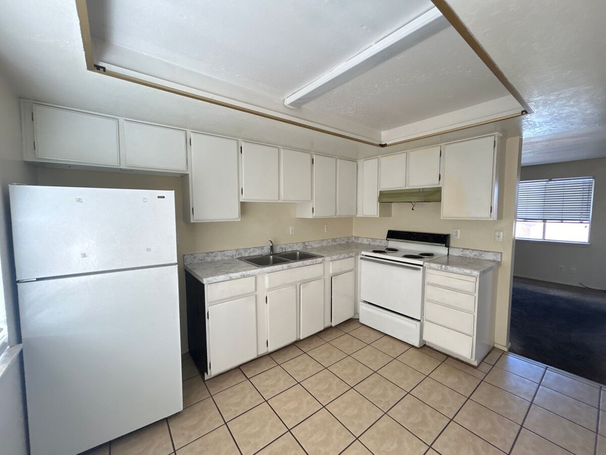 Palmer House Apartments - Palmer House Apartments