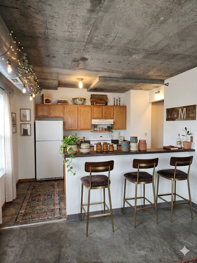 Photo - University Dale Apartments