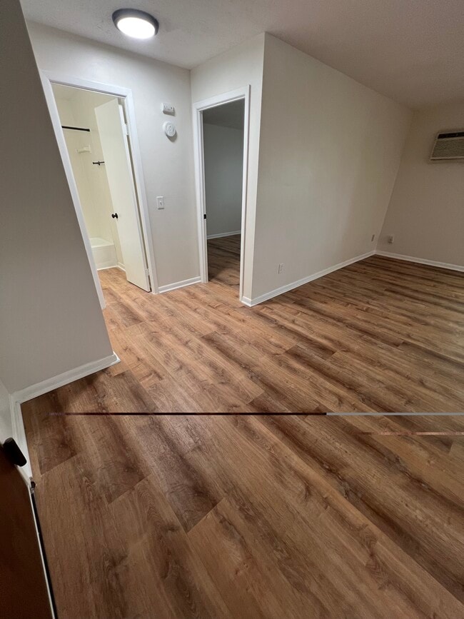 Photo - Hamburg Heights