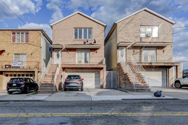 Photo - 708 Garfield Ave Unit # 2