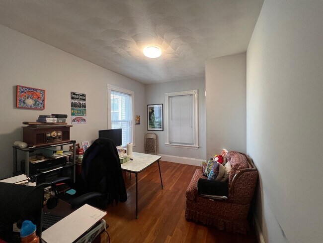 Photo - 235 Highland Ave Unidad 2