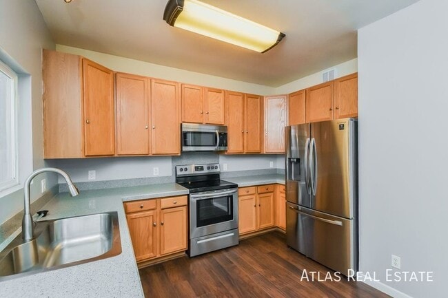 Photo - 7056 McEwan St