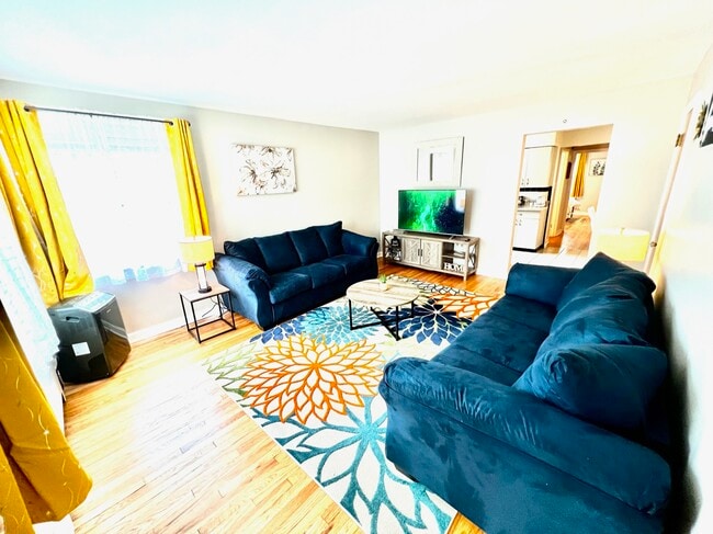 Photo - 3001 Boudinot Ave Unidad Apartment 3