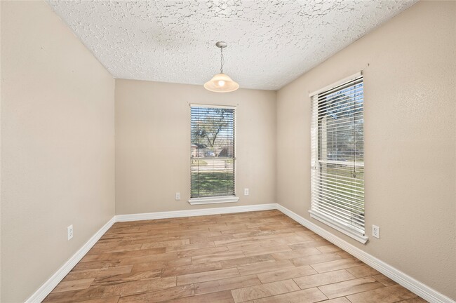 Photo - 311 Windward