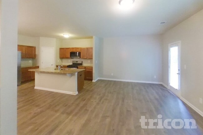 Photo - 3272 Lowland Dr