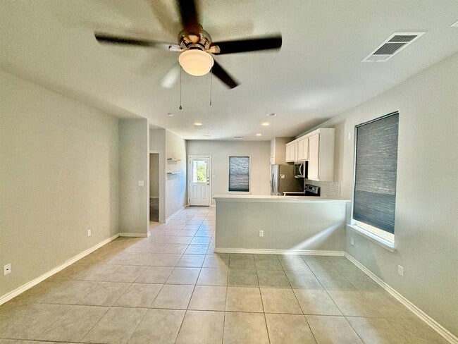 Photo - 312 Ancellotta Wy