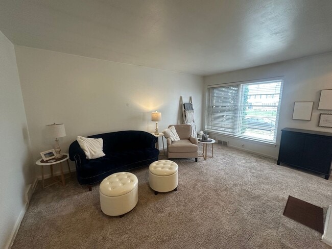 Photo - 1722-1728 Ford Parkway Unit 1722
