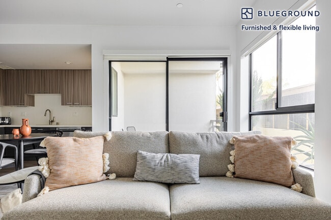 Photo - 4227 McLaughlin Ave Unit FL2-ID1310