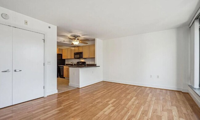 Photo - 800 4th St SW