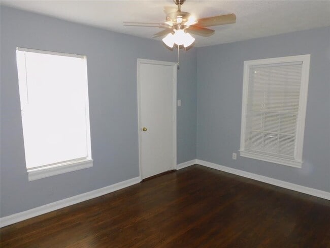 Photo - 816 Avenue A