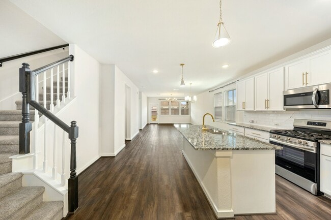 Building Photo - 7511 Coral Ter Dr