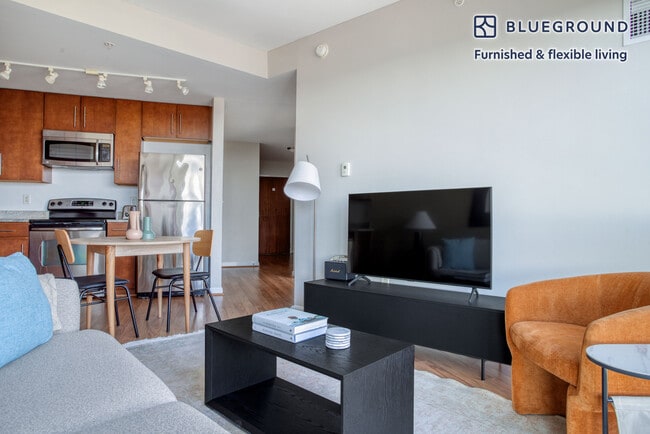 Photo - 11418 Rockville Pike Unidad FL18-ID719