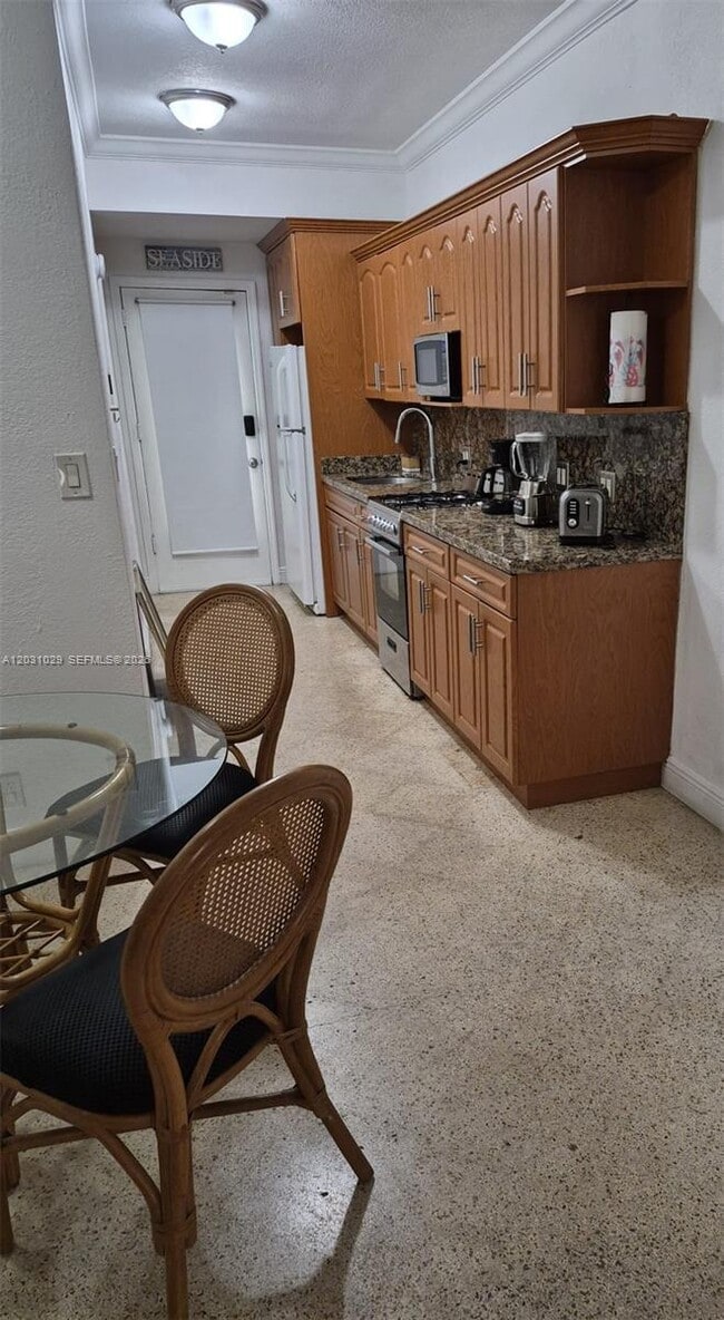 Photo - 6490 Collins Ave Unit 3