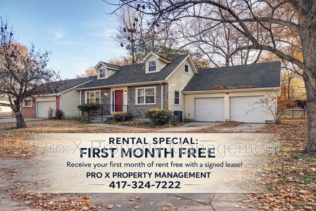 Building Photo - 1304 E Woodland St