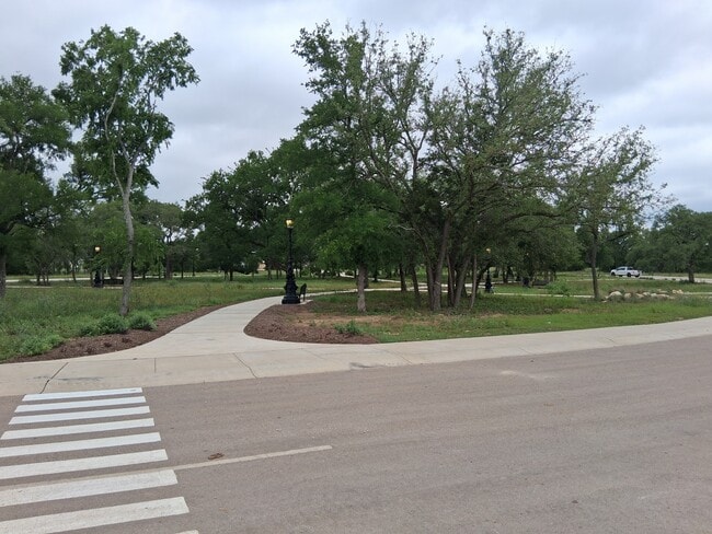 Photo - 205 Villars Dr