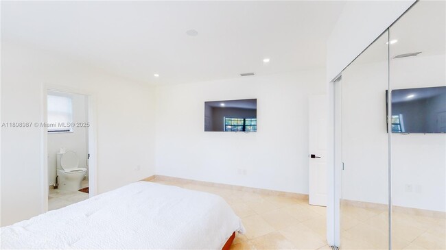 Photo - 19140 N Bay Rd