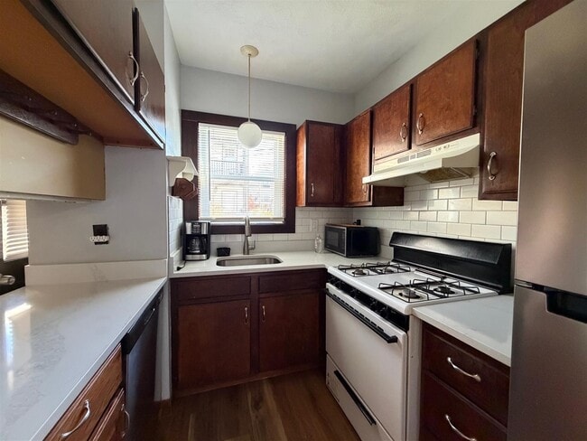 Photo - 31 Illinois Ave Unit 1