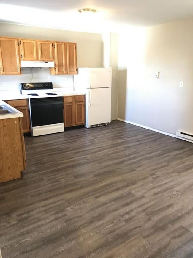 Building Photo - 17 E Louther St Unit 3