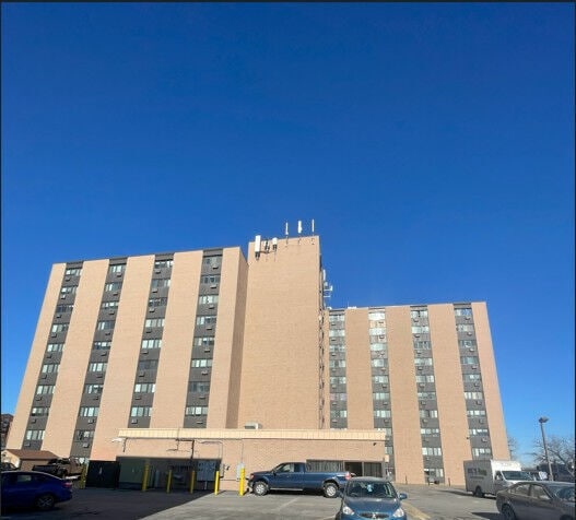 Photo - Monroe Plaza Apartments