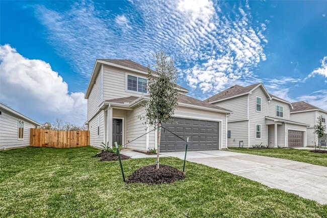 Photo - 4923 Luke Matthew Dr