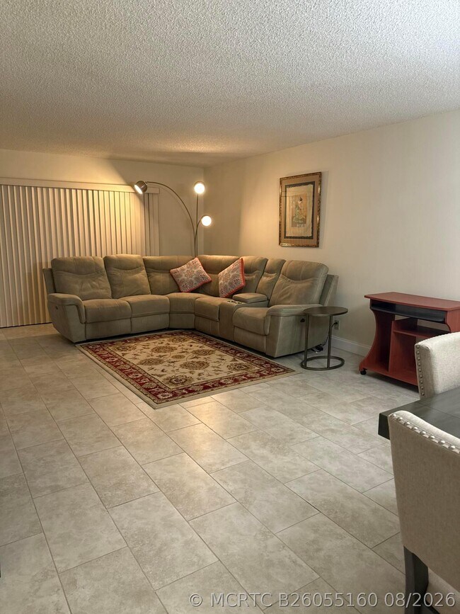 Photo - 6866 Huntington Ln Unit 504