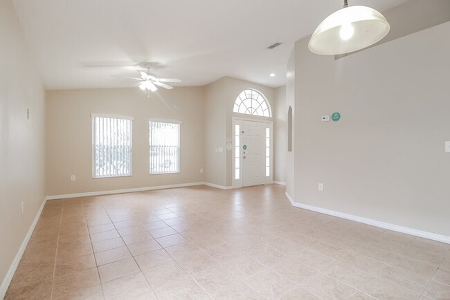 Photo - 2131 Colonial Woods Blvd