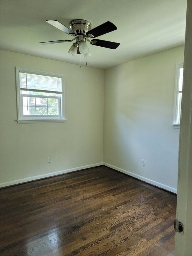 Photo - 2 BR 1 Full Bath Duplex Virginia Place