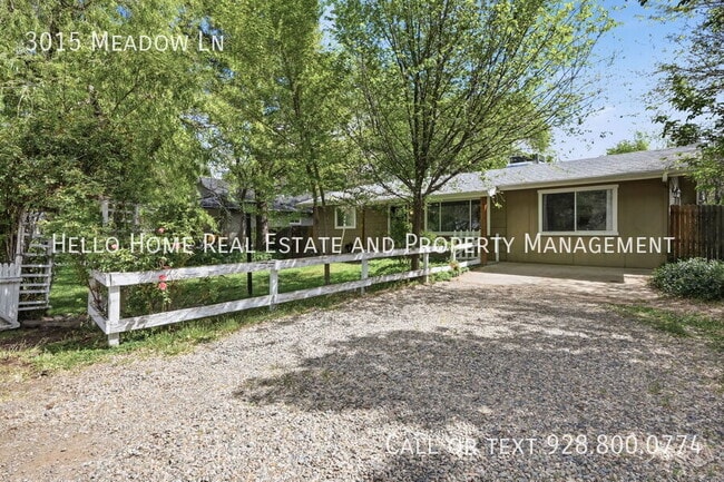 Photo - 3015 Meadow Ln