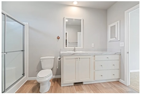 Photo - 1682 Markham Rd