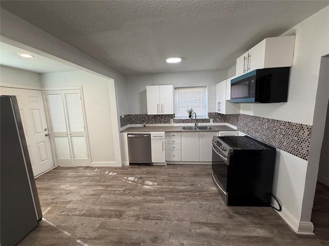 Photo - 222 E Woodin Blvd