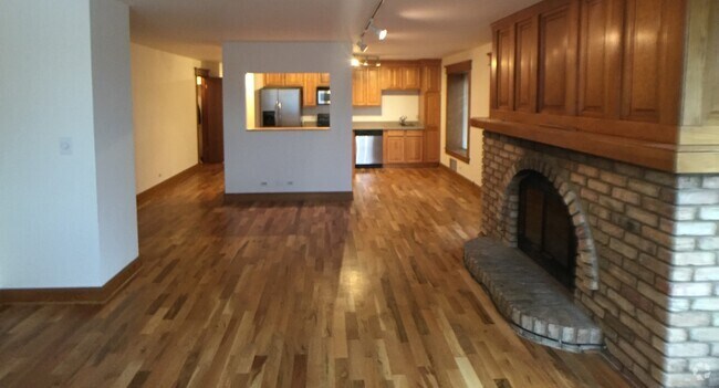 Building Photo - 443 W Eugenie St Unit 2W Rental