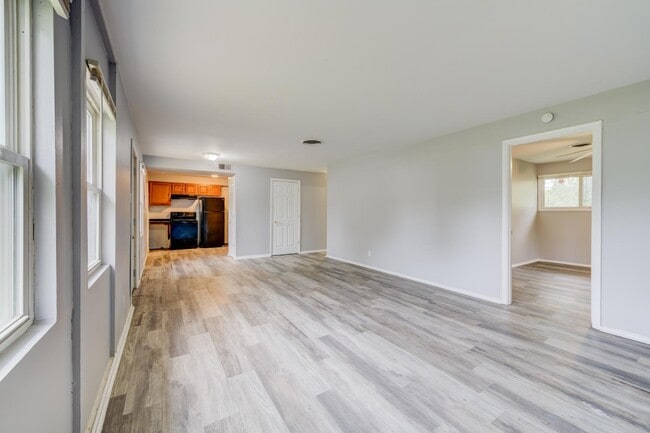 Photo - 6837 St Olaf Dr