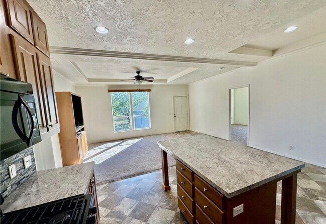 Photo - 3Bd 2bath 6 Month lease only ****HOUSE IS FOR SALE***