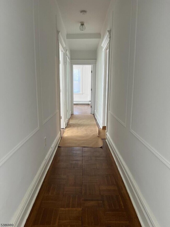 Photo - 347 Park Ave