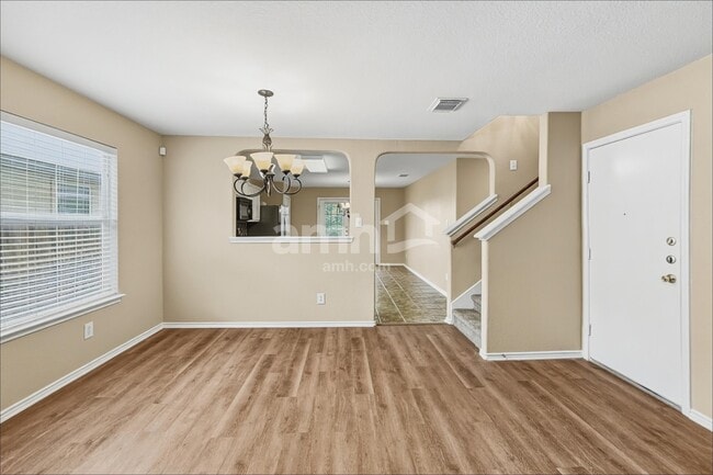 Photo - 10518 Marengo Ln
