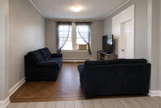 Photo - 148 Carlton Ave Unit 2R