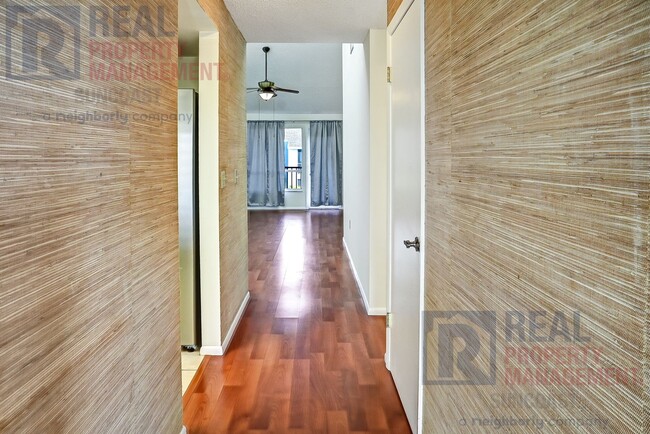 Photo - 251 Fenwick Dr