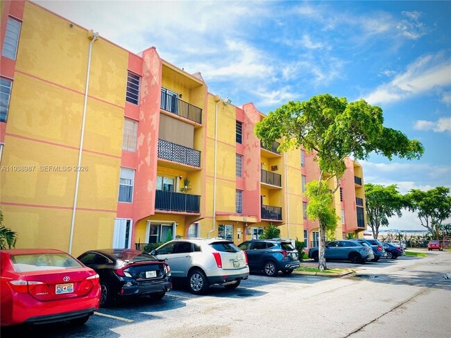 Photo - 4705 NW 7th St Unit 305-7