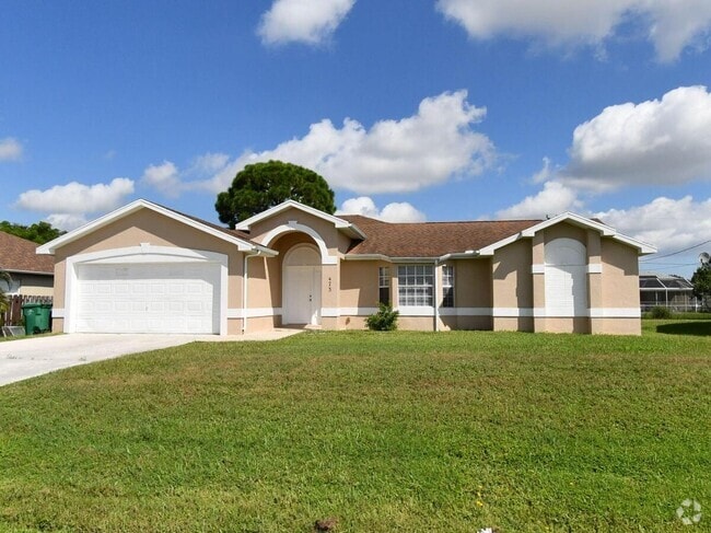 Building Photo - 473 SW Eyerly Ave Rental