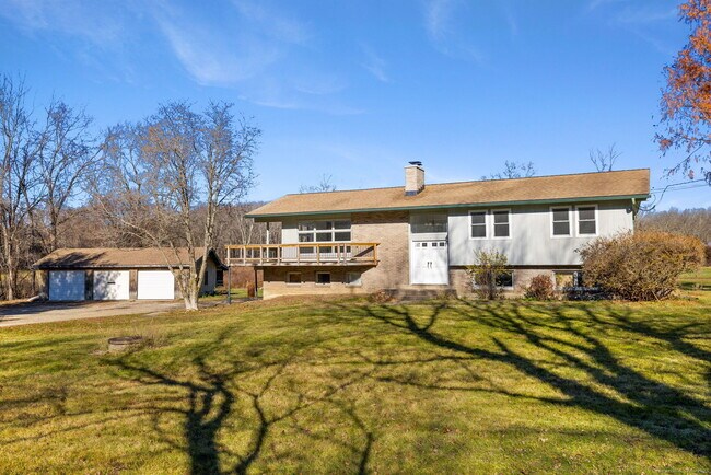 Photo - 475 Parum Rd