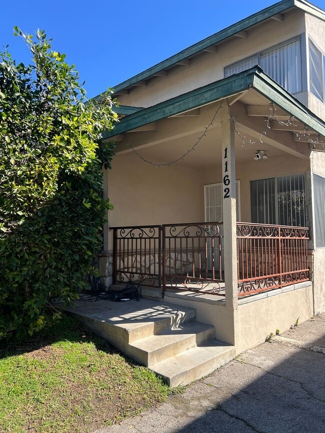 Building Photo - 1162 Raymond Ave Unit A