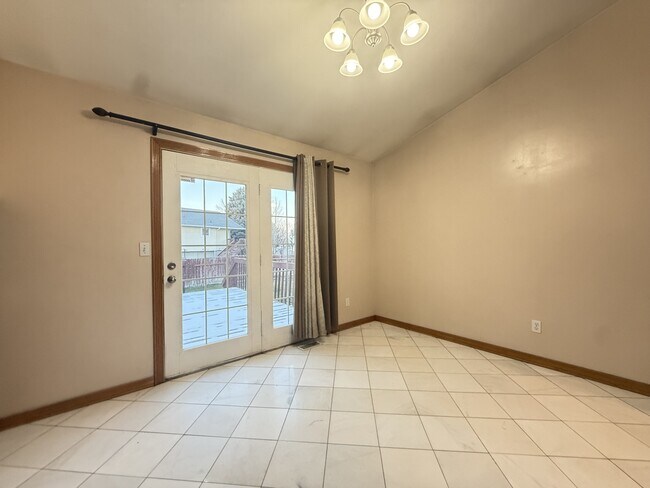 Photo - 7266 Wimbledon Ct