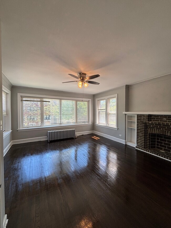 Photo - 8000 S Champlain Ave Unit 8000-2