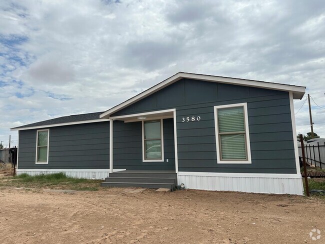 Building Photo - 3580 N Treadway Ave Rental
