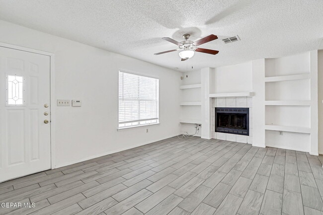 Photo - 1724 Gambel Quail Dr