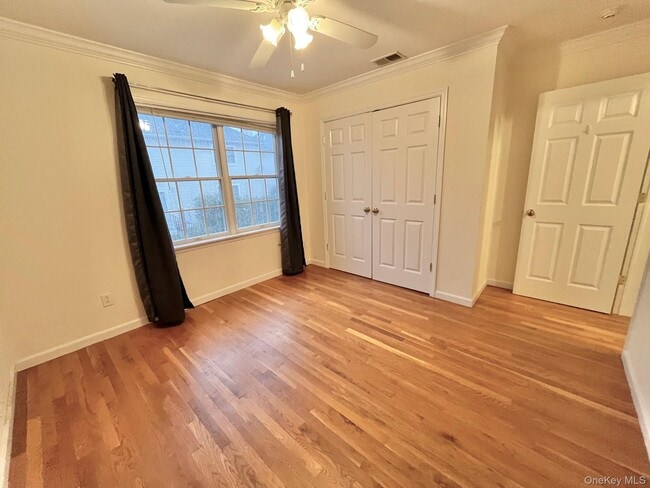 Photo - 153 Montgomery Ave Unit B