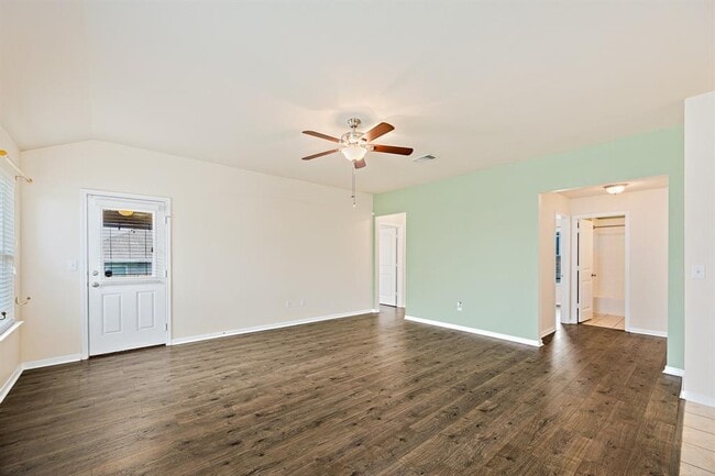 Photo - 5916 Montrelia Dr
